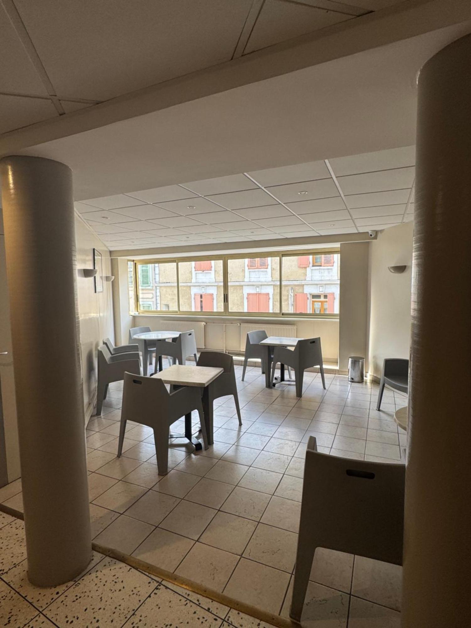 Appartement Terrasse Au Coeur De Valence 54 Bagian luar foto